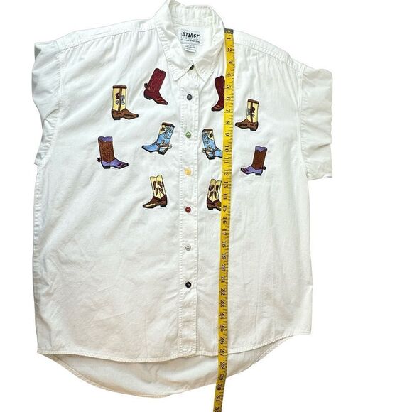 COWGIRL Fun Vintage At Last Brand Button Front White Embroidered Shirt Sz Large - Picture 10 of 16